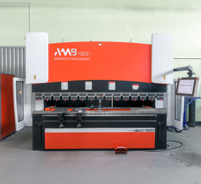 AMB 10031T с ЧПУ — пресс гидравлический листогибочный