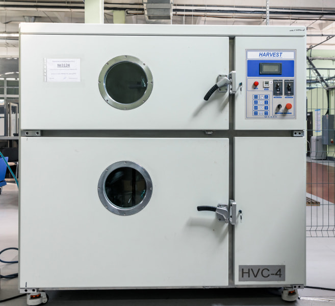 HVC-4 — установка вакуумного литья